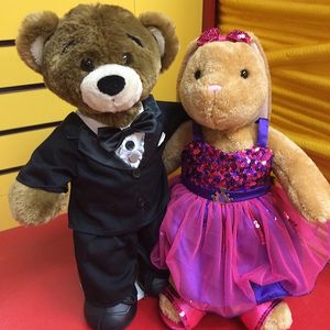 Image post by @buildabear on Instagram