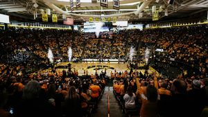 Image post by @IowaHoops on Twitter