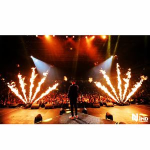Image post by @nickyjam on Instagram