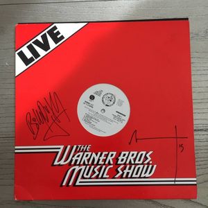 Image post by @thewarfield on Instagram