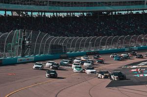 Image post by @phoenixraceway on Instagram