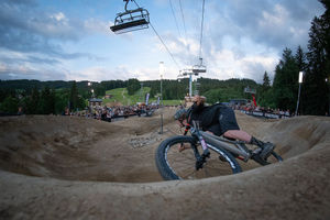 Image post by @foxmtb on Instagram