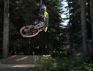Image post by @foxmtb on Instagram