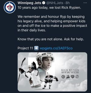 Image post by @hockeyfights on Instagram