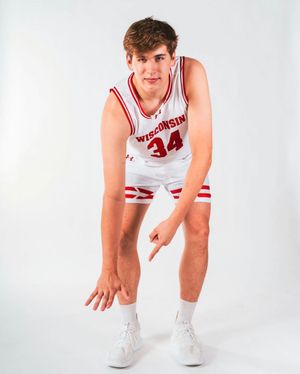 Image post by @gus.bus.19 on Instagram