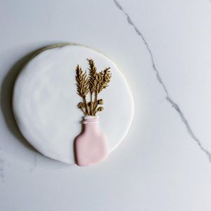 Image post by @angelbakednyc on Instagram