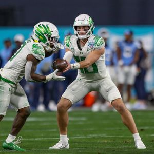 Image post by @holidaybowl on Twitter