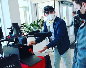 Image post by @eloncomm on Instagram