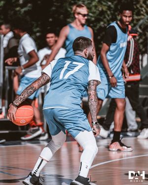 Image post by @whit3_iverson on Instagram