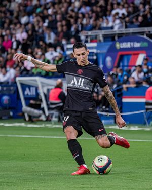Image post by @psg on Instagram