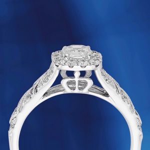 Image post by @helzbergdiamonds on Instagram