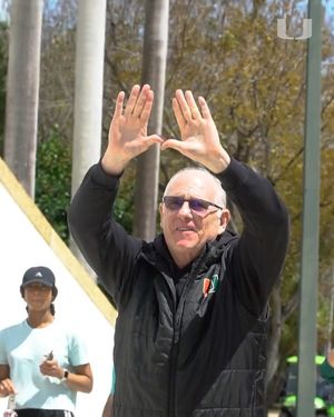 Video post by @caneshoops on Instagram