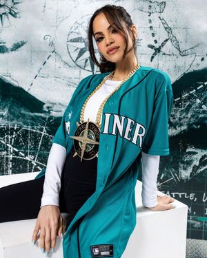 Image post by @nattinatasha on Instagram