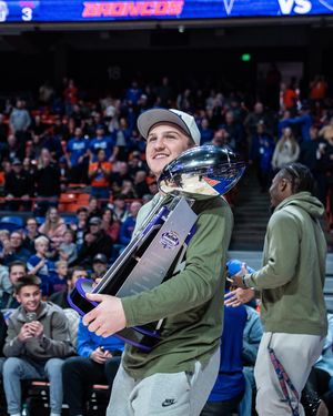 Image post by @boisestatefootball on Instagram