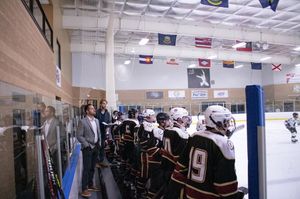 Image post by @elonuhockey on Instagram