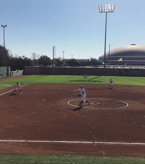 Image post by @baylorsoftball on Instagram