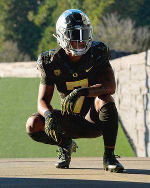 Image post by @oregonfootball on Twitter