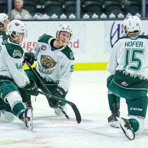 Image post by @everett_silvertips on Instagram