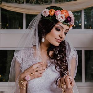 Image post by @thismodernlovephoto on Instagram