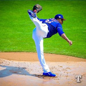 Image post by @rangersdetexas on Facebook