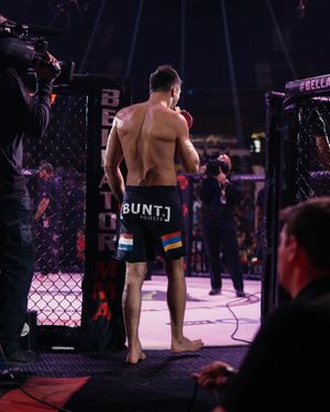 Image post by @bellatormma on Instagram