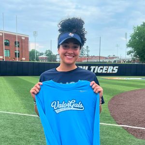 Image post by @etbu_softball on Instagram