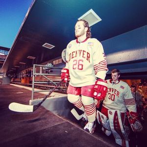 Image post by @du_hockey on Instagram