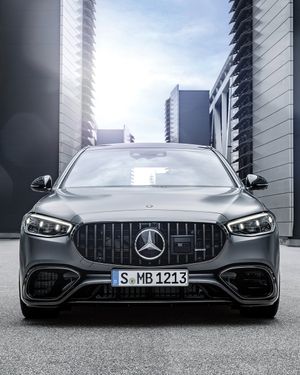 Image post by @MercedesBenzUSA on Twitter