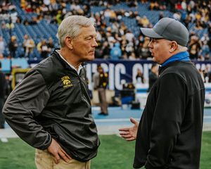 Image post by @HawkeyeFootball on Twitter