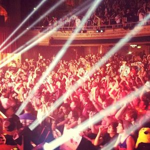 Image post by @thewarfield on Instagram