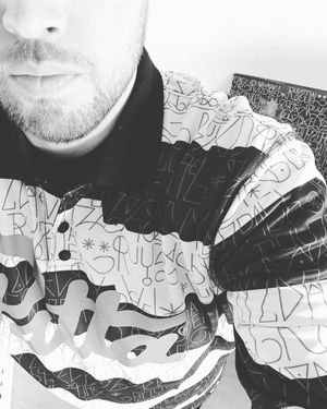 Image post by @bagoftrix on Instagram