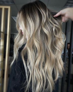 Image post by @behindthechair_com on Instagram
