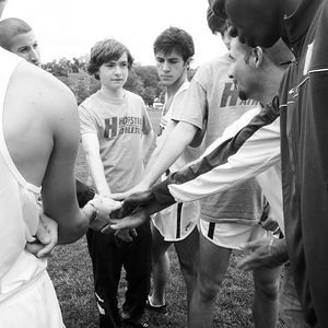 Image post by @hofstratrackxc on Instagram