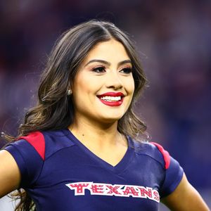 Image post by @texanscheerleaders on Instagram