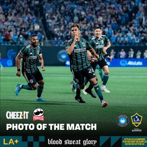 Image post by @lagalaxy on Instagram
