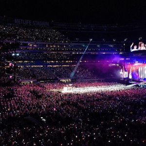 Image post by @metlifestadium on Instagram