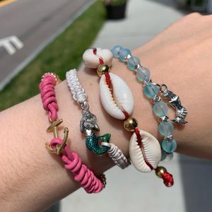 Image post by @beadcache on Instagram