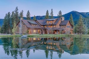 Image post by @christiesrealestate on Instagram