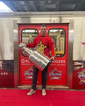 Image post by @nhlalumniassociation on Instagram