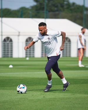 Image post by @psg on Instagram
