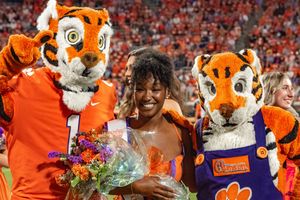 Image post by @ClemsonUniv on Twitter