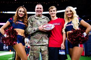 Image post by @texanscheerleaders on Instagram