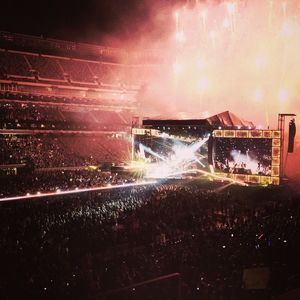 Image post by @metlifestadium on Instagram