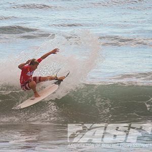 Image post by @wsl.qs on Instagram