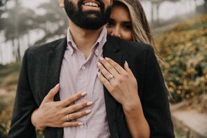 Image post by @thismodernlovephoto on Instagram