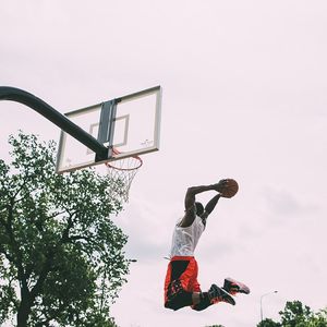 Image post by @nikebasketball on Instagram