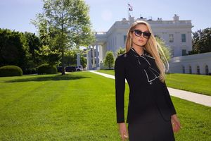 Image post by @parishilton on Instagram