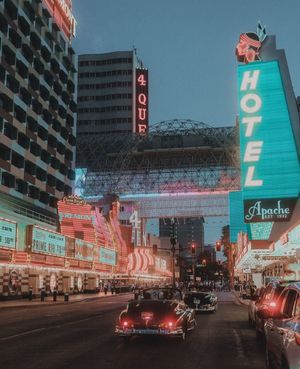 Image post by @fremontstreet on Instagram