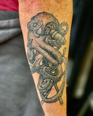 Image post by @clearvisiontattoo on Instagram