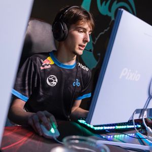 Image post by @Cloud9 on Twitter